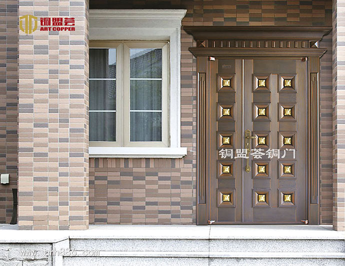 銅門門窗定制加盟應(yīng)該如何規(guī)避風(fēng)險(xiǎn)？銅盟薈銅門