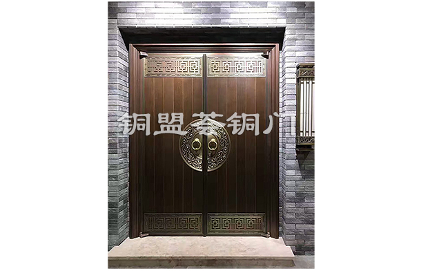現(xiàn)代中式風(fēng)格別墅，銅門來錦上添花